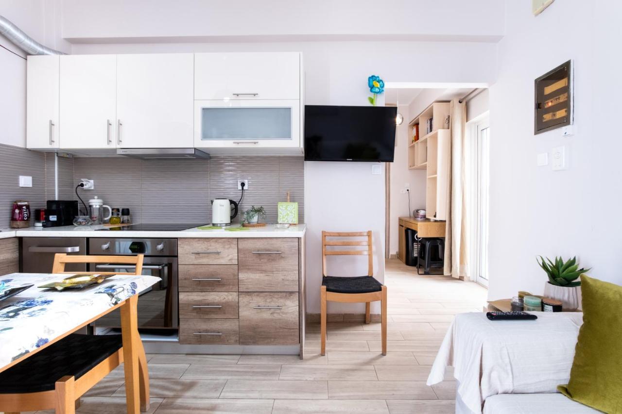 Family Apartment Near Port Piraeus Exterior photo